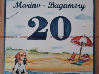 cod.art: nc91c - Mattonella in ceramica cm 20x20 circa con decoro del cane e scritta personalizzata. 