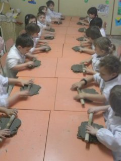 Corsi di ceramica per bambini -  decorazione - lavorazione dell'argilla - Scuola  - Vasto - Chieti - Abruzzo