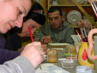 Corsi estivi di ceramica - laboratorio Creta Rossa - decorazione e lavorazione dell'argilla - Vasto - Chieti - Abruzzo