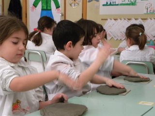 "Ceramicando" progetto didattico manipolativo realizzato all'interno della scuola materna "Gesù Bambino" di Lanciano nell'a.s.2009/2010 