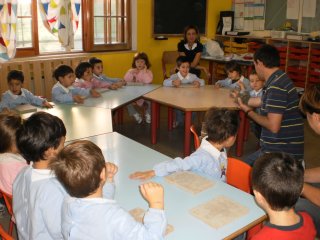 Corso di ceramica per bambini presso la scuola materna "Il Girotondo" di Vasto. Anno scolastico 2010-2011.