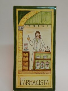Mattonella - Produzione artigianale in ceramica dipinta a mano.Tecnica: maiolica